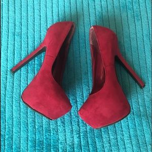 She’s got it heels 👠